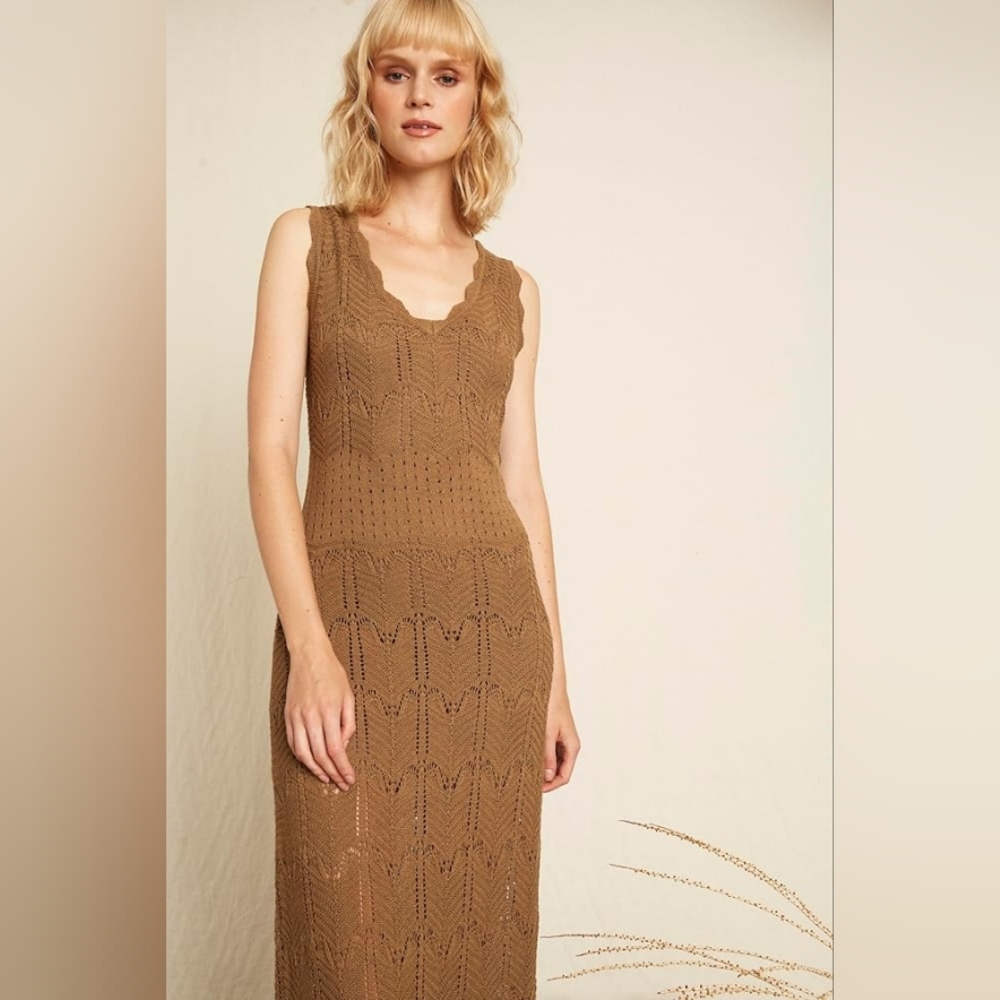 Luxely Wilder Sleeveless V-Neck Knit Midi Scalloped Hem Summer Dresses - Picture 2 of 13